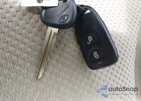 2006 Hyundai Tucson Gls/Limited from USA, damaged, VIN KM8JN72D86U257564